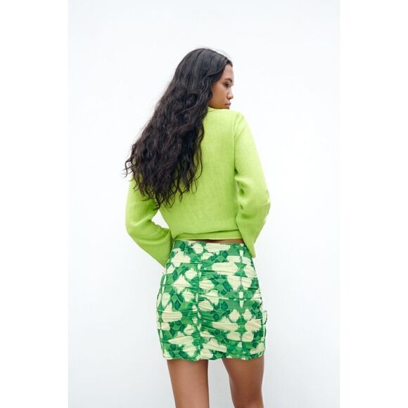 NWT Zara High Waisted Gathered Printed Mini Skirt with Ruffles, Size Small - Picture 4 of 16